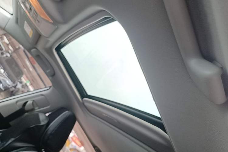 Used Toyota RAV4 2022 2.0L CVT Two-Wheel Drive Fashion Plus Edition Headliner