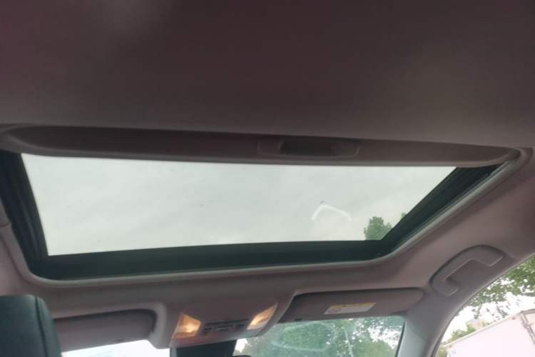 Used Toyota RAV4 2022 2.0L CVT Two-Wheel Drive Fashion Edition Headliner