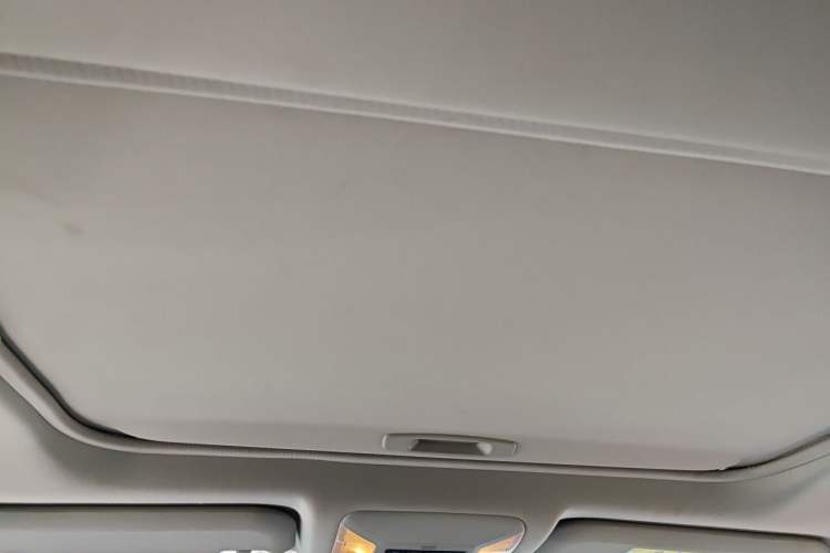 Used Toyota RAV4 2022 2.0L CVT Two-Wheel Drive Fashion Plus Edition Headliner