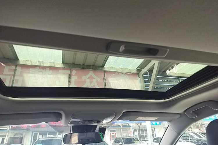 Used Toyota RAV4 2022 2.0L CVT Two-Wheel Drive Fashion Edition Headliner