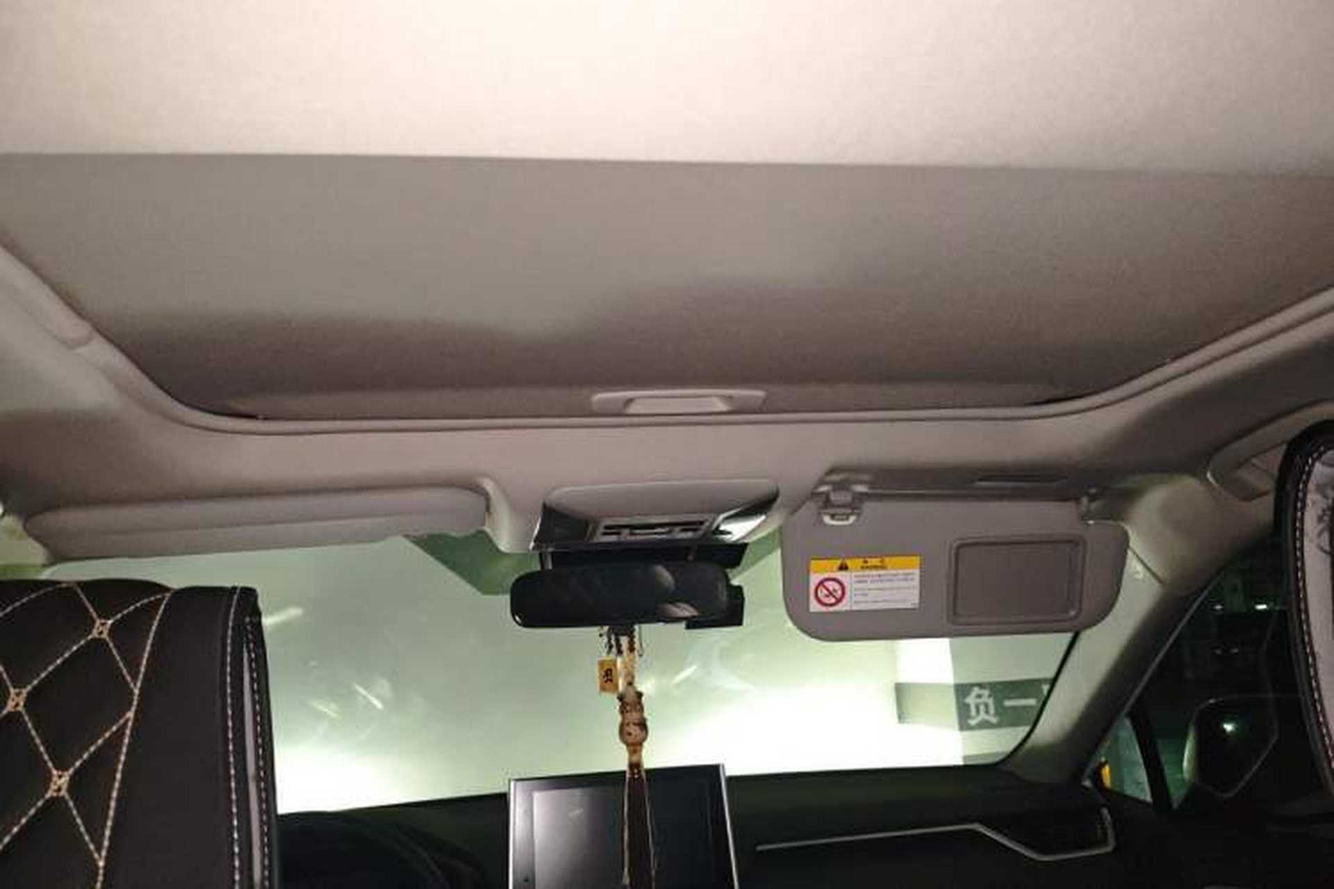 Used Toyota RAV4 2022 2.0L CVT 4x4 Style Plus Edition Headliner