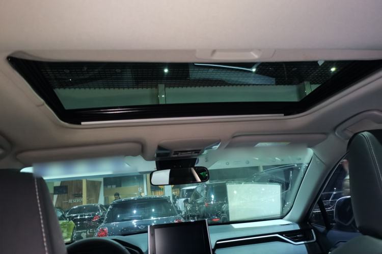 Used Toyota RAV4 2022 2.0L CVT Two-Wheel Drive Fashion Plus Edition Headliner