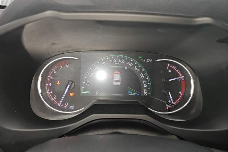Used Toyota RAV4 2022 2.0L CVT Two-Wheel Drive Fashion Edition Instrument Cluster