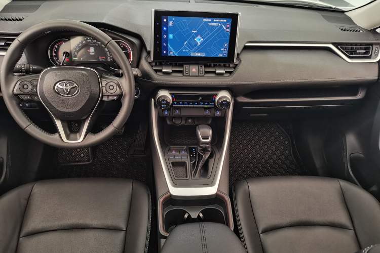 Used Toyota RAV4 2022 2.0L CVT Two-Wheel Drive Fashion Edition Interior 1