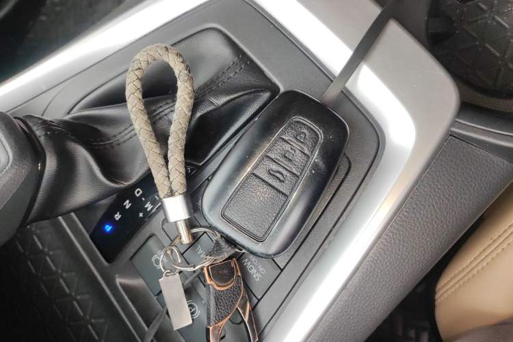Used Toyota RAV4 2022 2.0L CVT 4x4 Fashion Edition Interior 1