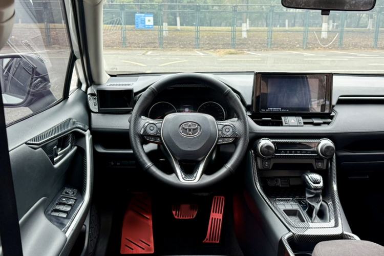 Used Toyota RAV4 2022 2.0L CVT Two-Wheel Drive Urban Edition Interior 5