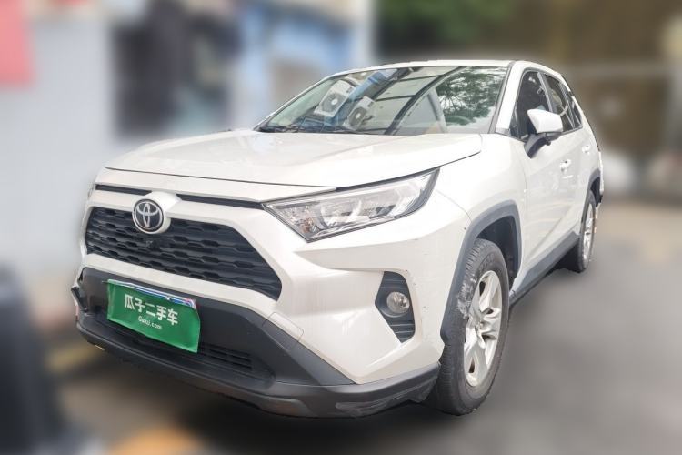 Ojetý Toyota RAV4 2022 2.0L CVT Two-Wheel Drive Urban Edition Guazi used car, China used car export, Used car for sale, Used  cars, Cheapest cars for sale