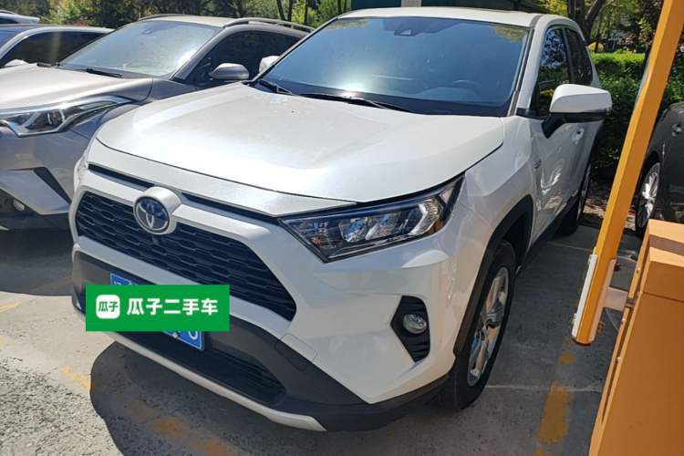 Used Toyota RAV4 2022 Dual-Engine 2.5L E-CVT Two-Wheel Drive Elite Edition Guazi used car, China used car export, Used car for sale, Used cars, Cheapest cars for sale