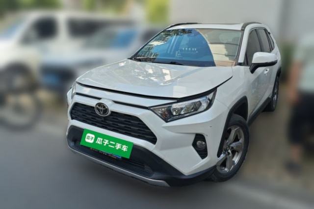 Used Toyota RAV4 2022 2.0L CVT Two-Wheel Drive Fashion Edition