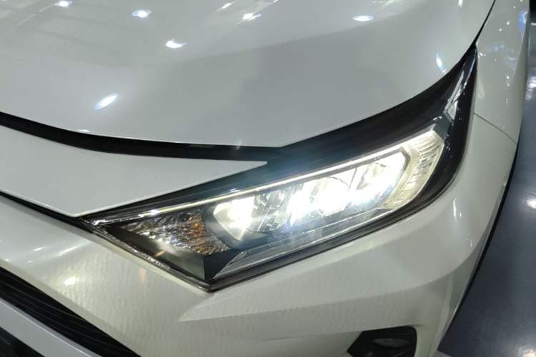 Used Toyota RAV4 2022 2.0L CVT Two-Wheel Drive Fashion Edition Left Front Headlight