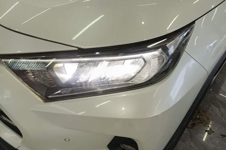 Used Toyota RAV4 2022 2.0L CVT Two-Wheel Drive Fashion Plus Edition Left Front Headlight