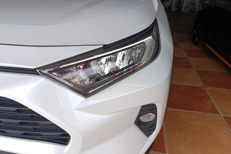 Used Toyota RAV4 2022 2.0L CVT Two-Wheel Drive Fashion Edition Left Front Headlight