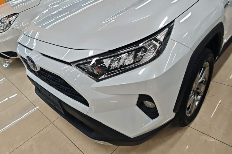 Used Toyota RAV4 2022 Dual-Engine 2.5L E-CVT Two-Wheel Drive Elite Edition Left Front Headlight