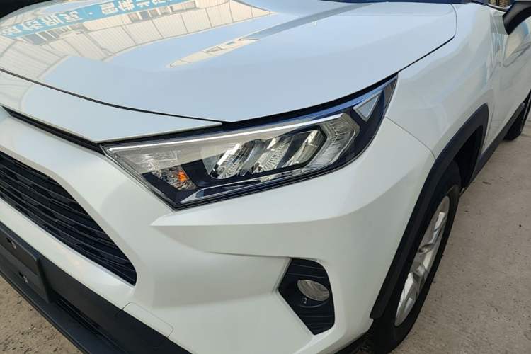 Used Toyota RAV4 2022 2.0L CVT Two-Wheel Drive Urban Edition Left Front Headlight