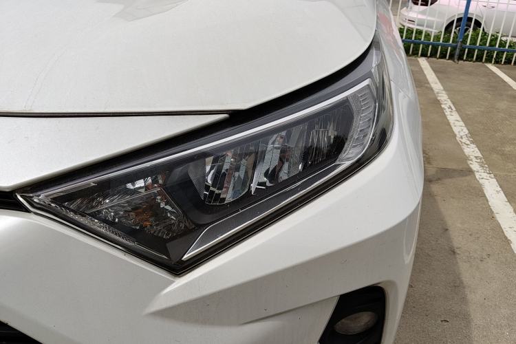Used Toyota RAV4 2022 2.0L CVT Two-Wheel Drive Urban Edition Left Front Headlight