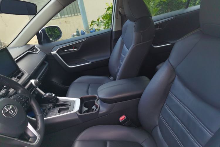 Used Toyota RAV4 2022 2.0L CVT Two-Wheel Drive Fashion Edition Left Front Seat