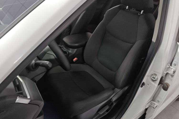 Used Toyota RAV4 2022 2.0L CVT Two-Wheel Drive Urban Edition Left Front Seat
