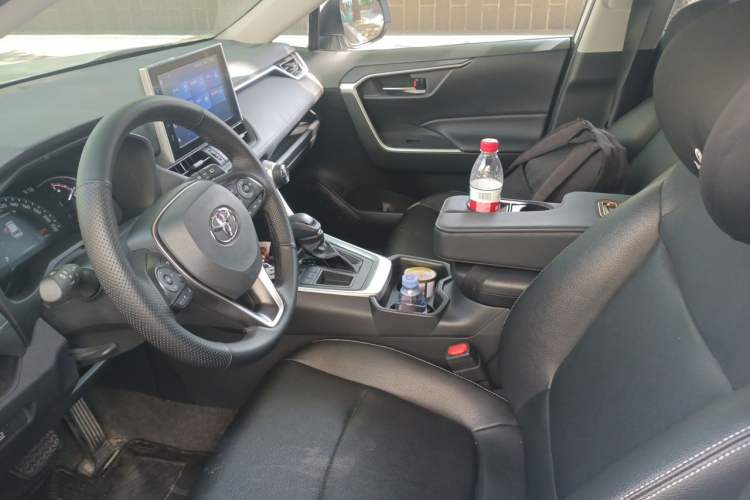 Used Toyota RAV4 2022 2.0L CVT Two-Wheel Drive Fashion Edition Left Front Seat
