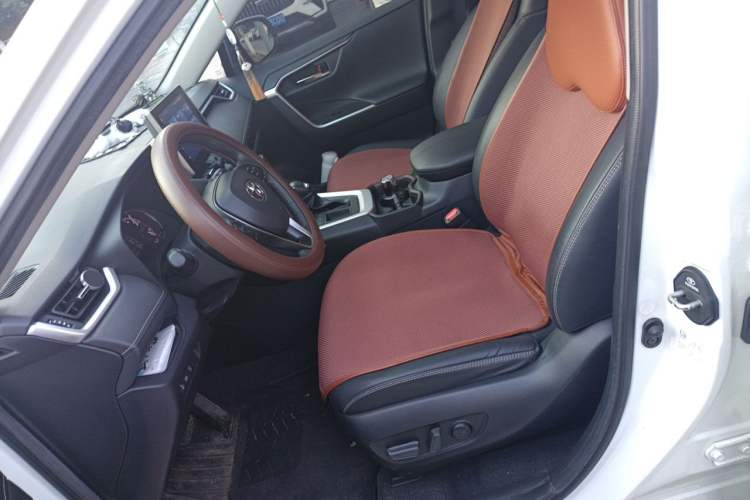 Used Toyota RAV4 2022 2.0L CVT Two-Wheel Drive Fashion Plus Edition Left Front Seat