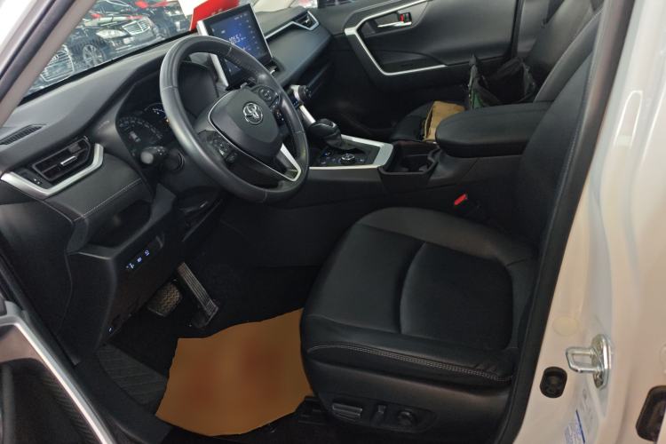 Used Toyota RAV4 2022 Dual-Engine 2.5L E-CVT Four-Wheel Drive Elite Plus Edition Left Front Seat