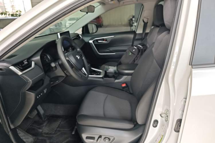 Used Toyota RAV4 2022 2.0L CVT Two-Wheel Drive Fashion Edition Left Front Seat