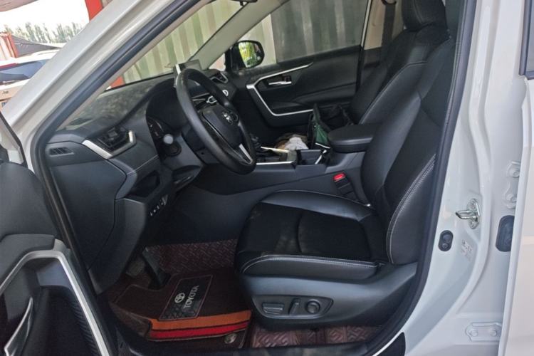 Used Toyota RAV4 2022 2.0L CVT Two-Wheel Drive Fashion Edition Left Front Seat