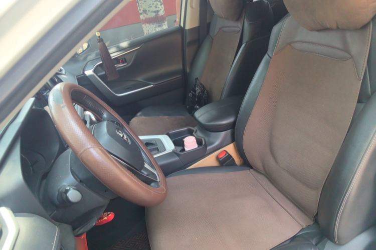 Used Toyota RAV4 2022 2.0L CVT Two-Wheel Drive Fashion Plus Edition Left Front Seat