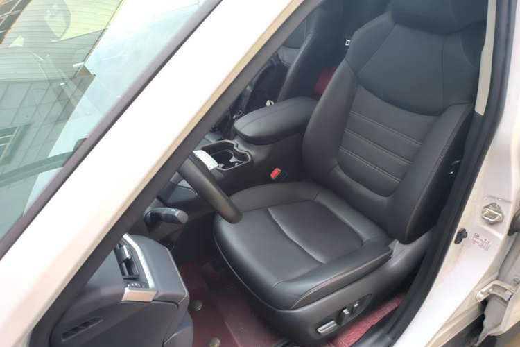 Used Toyota RAV4 2022 2.0L CVT Two-Wheel Drive Fashion Plus Edition Left Front Seat