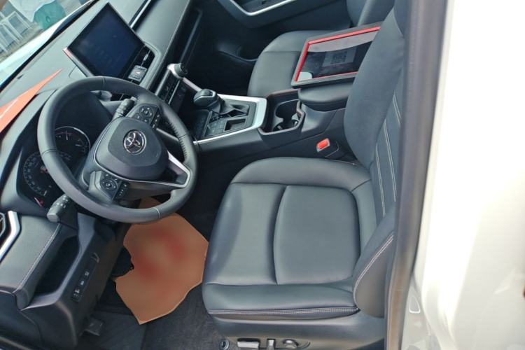 Used Toyota RAV4 2022 2.0L CVT Two-Wheel Drive Fashion Plus Edition Left Front Seat