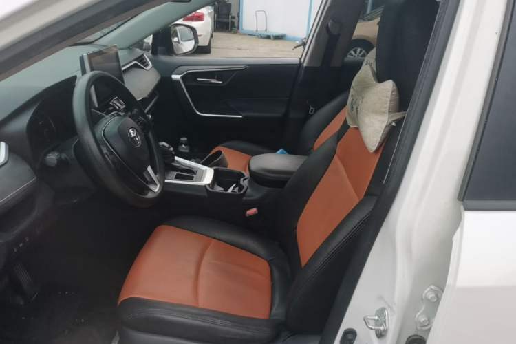 Used Toyota RAV4 2022 2.0L CVT Two-Wheel Drive Fashion Edition Left Front Seat