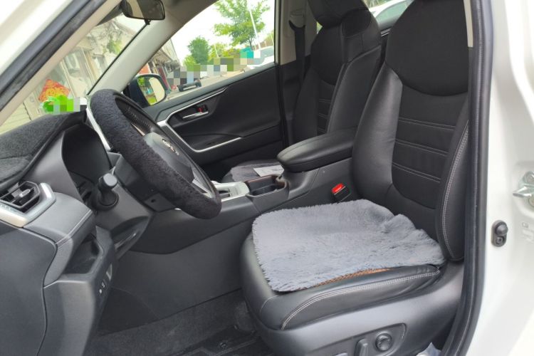 Used Toyota RAV4 2022 2.0L CVT Two-Wheel Drive Fashion Plus Edition Left Front Seat