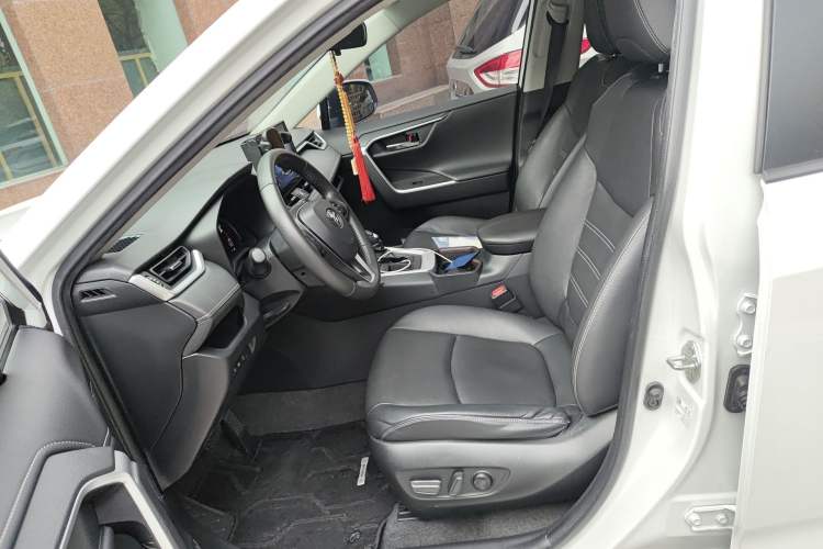 Used Toyota RAV4 2022 2.0L CVT Two-Wheel Drive Fashion Plus Edition Left Front Seat