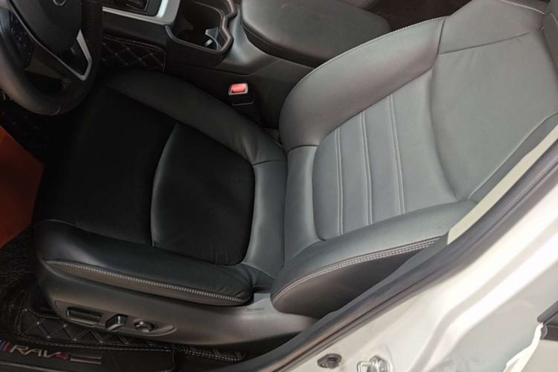 Used Toyota RAV4 2022 2.0L CVT Two-Wheel Drive Fashion Plus Edition Left Front Seat