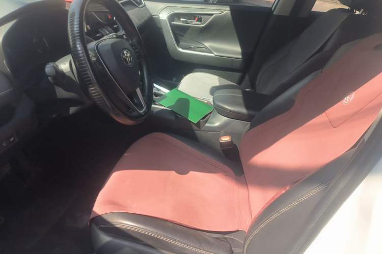 Used Toyota RAV4 2022 2.0L CVT Two-Wheel Drive Fashion Plus Edition Left Front Seat