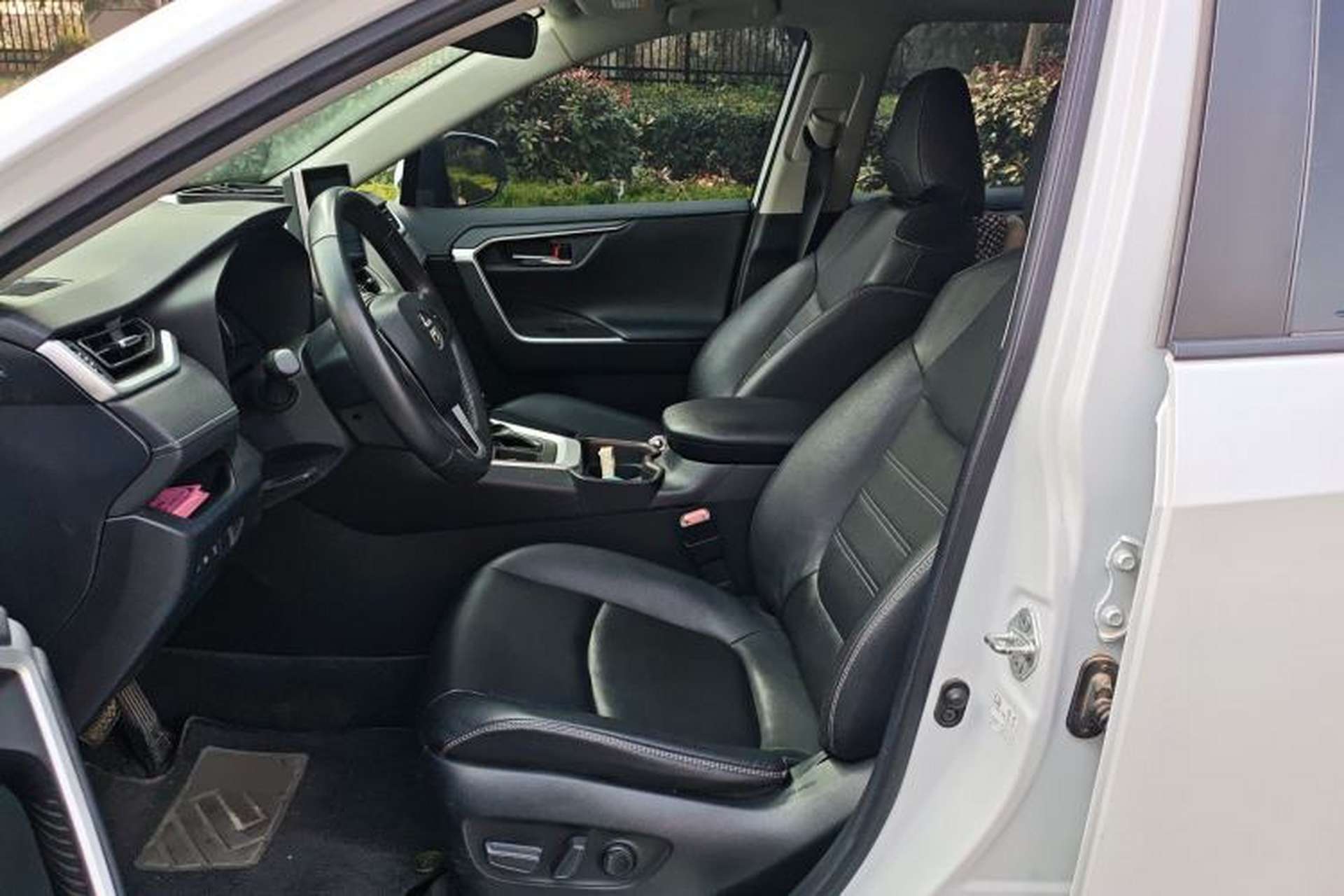 Used Toyota RAV4 2022 2.0L CVT Two-Wheel Drive Fashion Plus Edition Left Front Seat