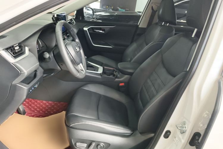 Used Toyota RAV4 2022 2.0L CVT Two-Wheel Drive Fashion Plus Edition Left Front Seat