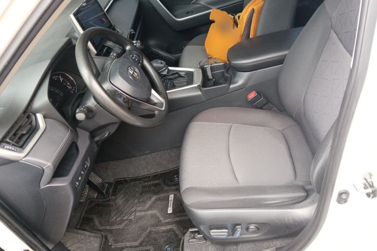 Used Toyota RAV4 2022 2.0L CVT Two-Wheel Drive Fashion Edition Left Front Seat