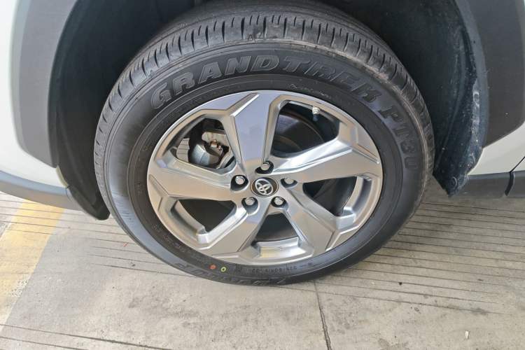 Used Toyota RAV4 2022 2.0L CVT Two-Wheel Drive Fashion Plus Edition Left Front Wheel Hub