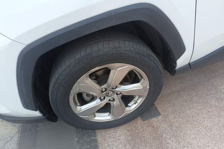 Used Toyota RAV4 2022 2.0L CVT Two-Wheel Drive Fashion Edition Left Front Wheel Hub