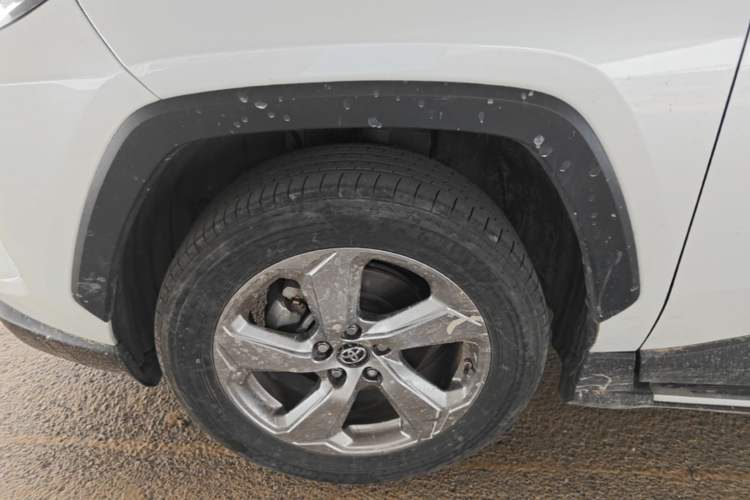 Used Toyota RAV4 2022 2.0L CVT Two-Wheel Drive Fashion Edition Left Front Wheel Hub