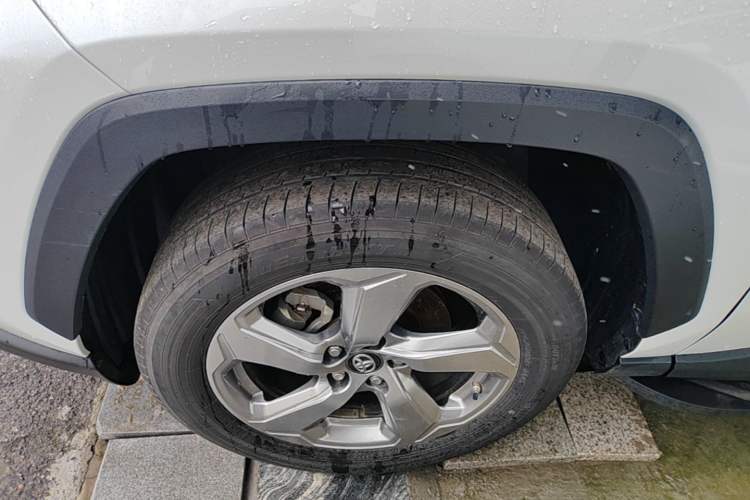 Used Toyota RAV4 2022 2.0L CVT Two-Wheel Drive Fashion Edition Left Front Wheel Hub