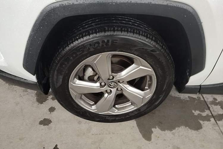 Used Toyota RAV4 2022 2.0L CVT Two-Wheel Drive Fashion Edition Left Front Wheel Hub