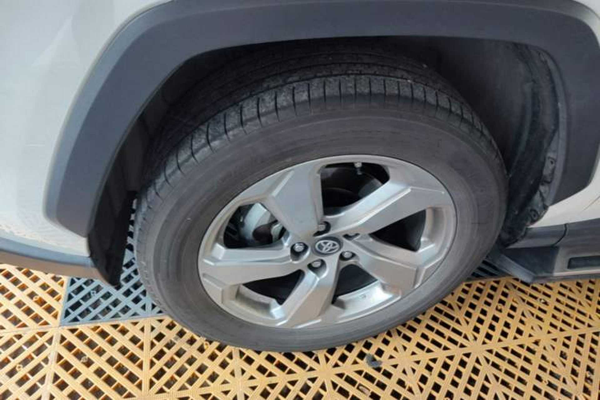 Used Toyota RAV4 2022 2.0L CVT Two-Wheel Drive Fashion Edition Left Front Wheel Hub