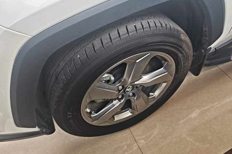 Used Toyota RAV4 2022 2.0L CVT Two-Wheel Drive Fashion Plus Edition Left Front Wheel Hub