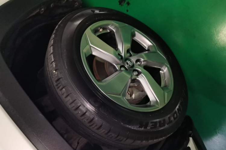 Used Toyota RAV4 2022 2.0L CVT Two-Wheel Drive Fashion Plus Edition Left Front Wheel Hub