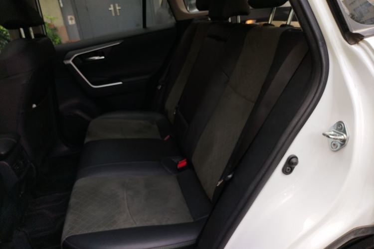 Used Toyota RAV4 2022 2.0L CVT 4x4 Style Plus Edition Left Rear Seat
