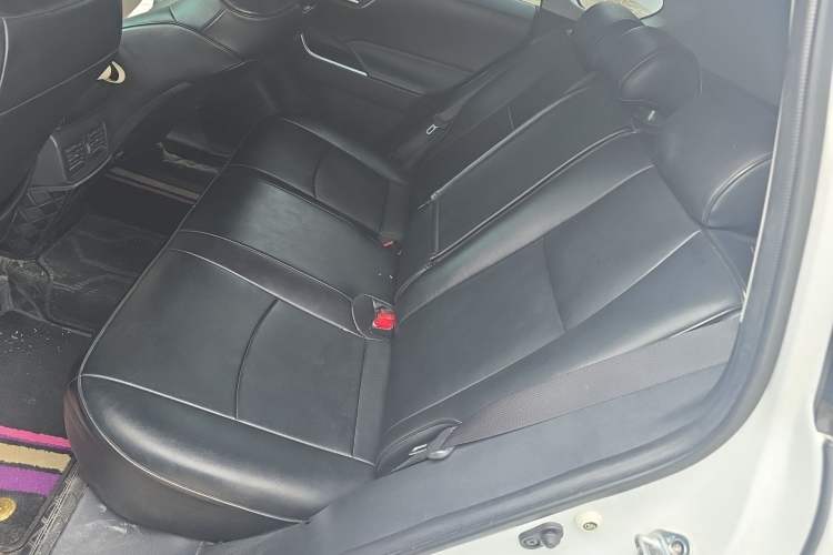 Used Toyota RAV4 2022 2.0L CVT Two-Wheel Drive Fashion Edition Left Rear Seat