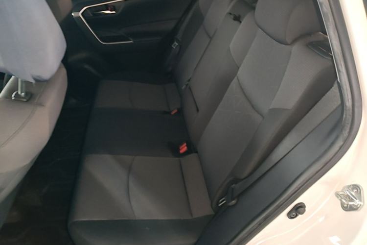 Used Toyota RAV4 2022 2.0L CVT Two-Wheel Drive Fashion Edition Left Rear Seat