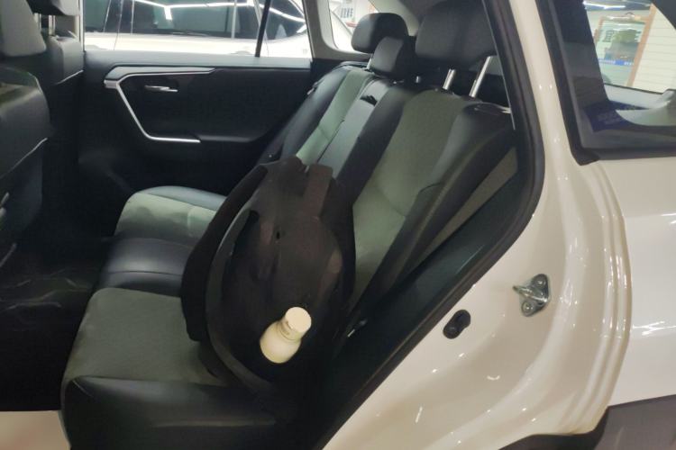 Used Toyota RAV4 2022 2.0L CVT Four-Wheel Drive Premium Edition Left Rear Seat