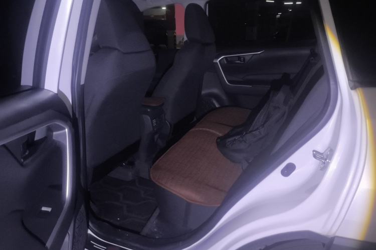 Used Toyota RAV4 2022 2.0L CVT Two-Wheel Drive Urban Edition Left Rear Seat